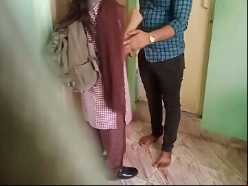 Indian College Couple Chudai MMS Video